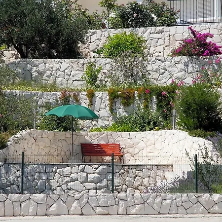 Apartman On The Sea Rock Slano